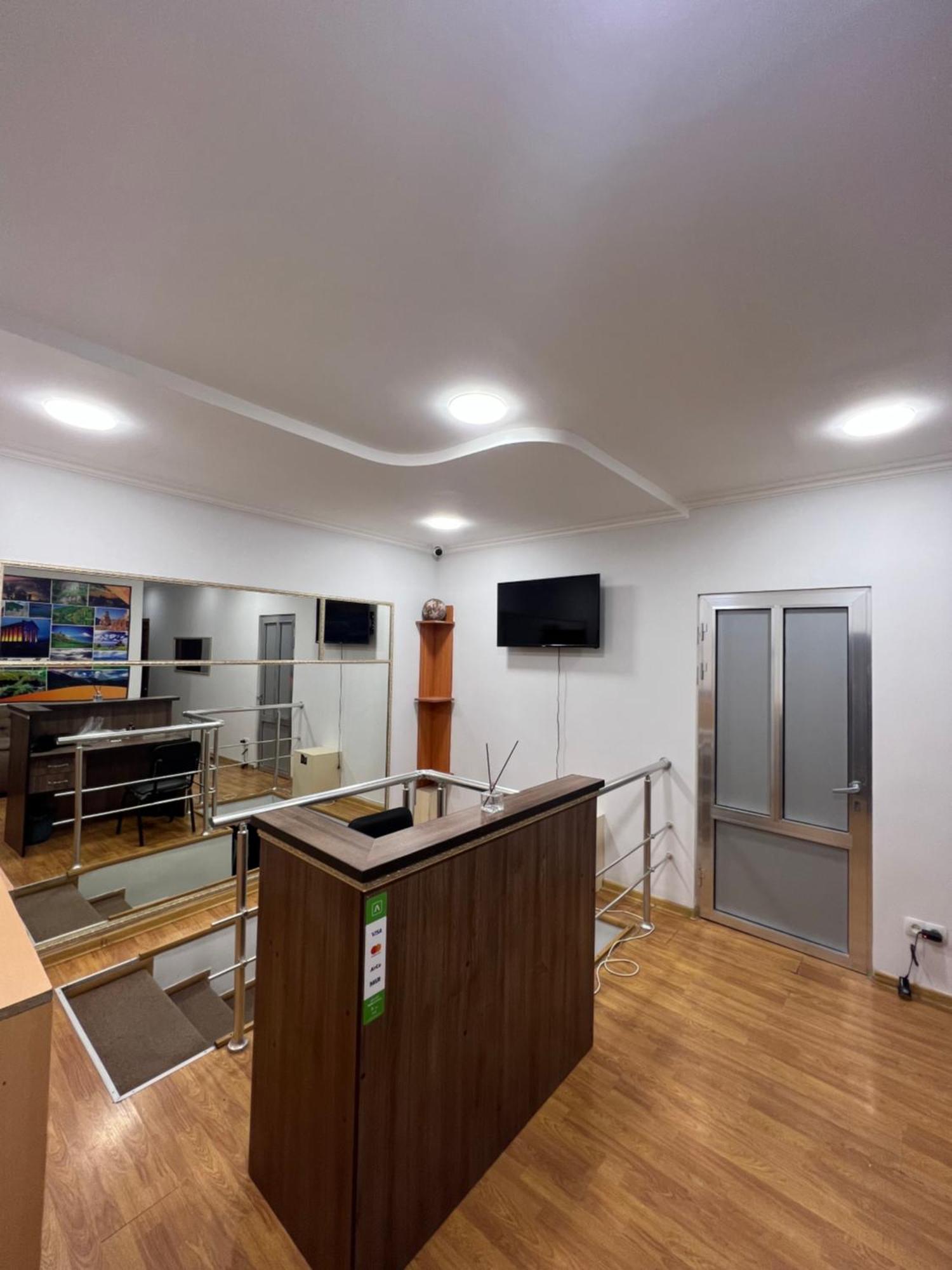 Pushkiin Hotel Yerevan Bagian luar foto