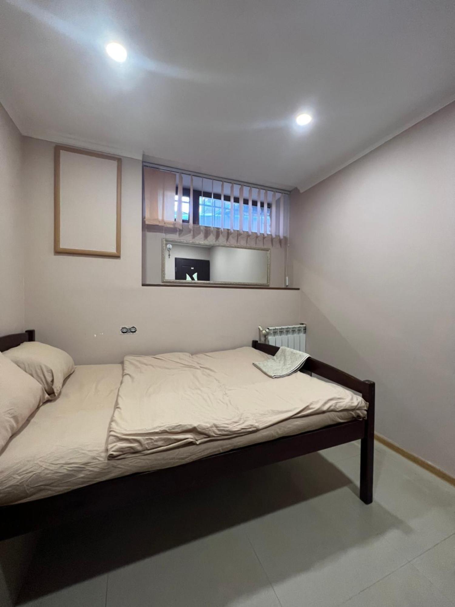 Pushkiin Hotel Yerevan Bagian luar foto